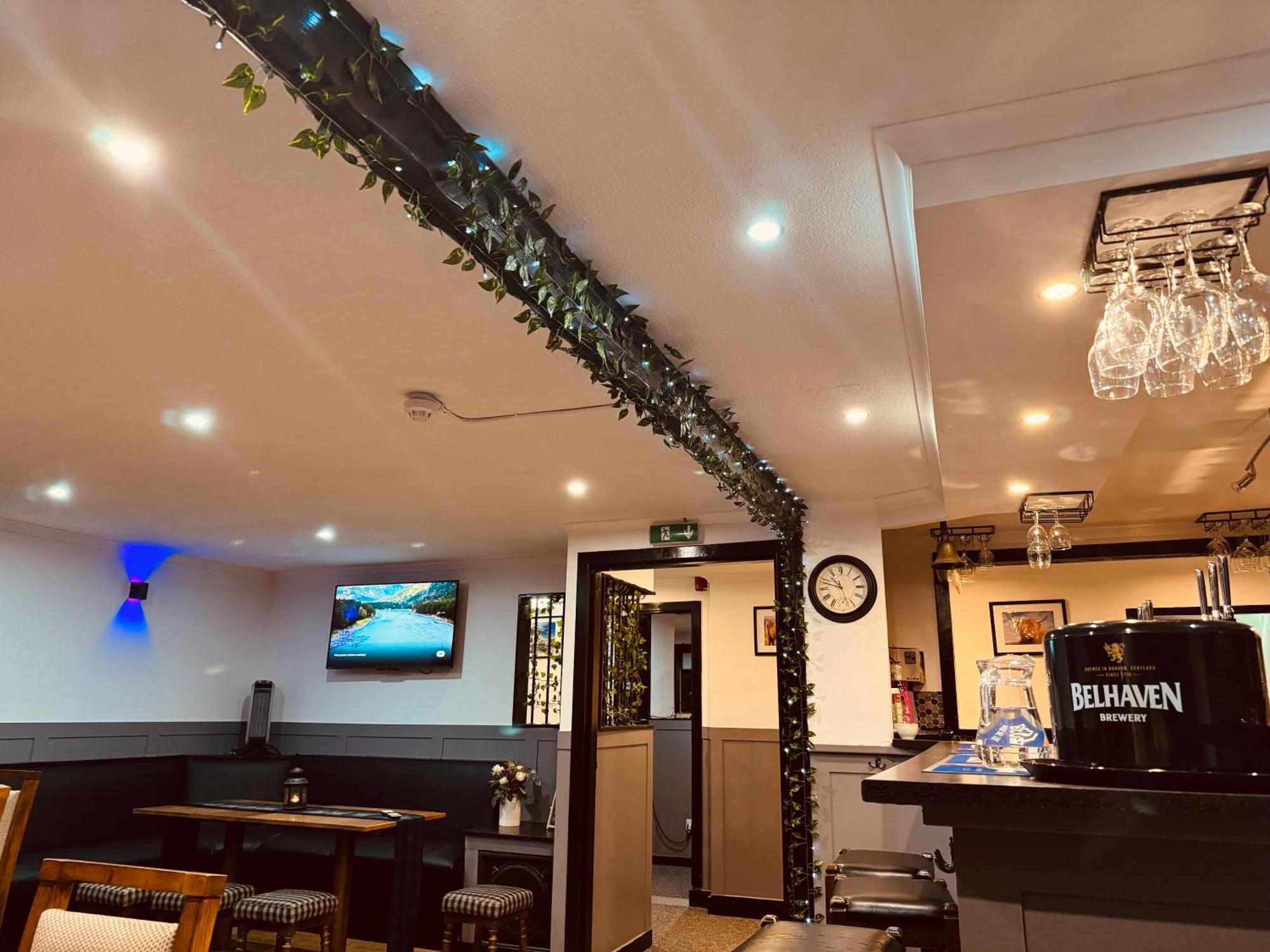 فندق The Tipsy Coo Bridge of Earn المظهر الخارجي الصورة